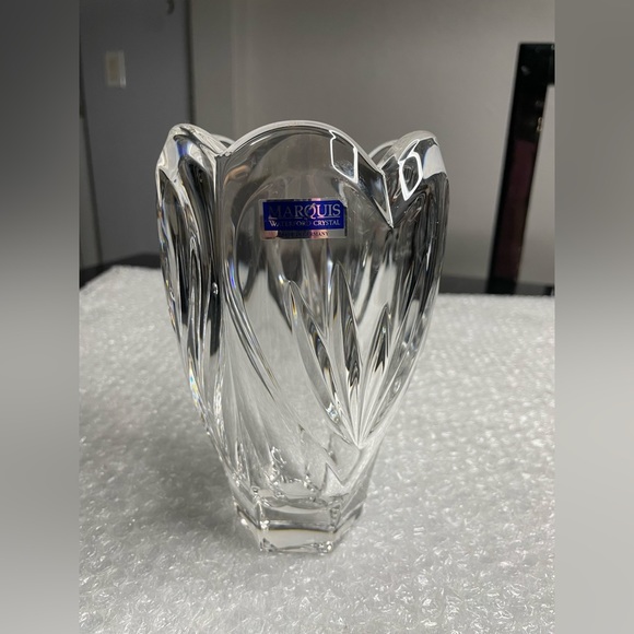 Waterford Crystal Flower Vase - Sweet Memories from the Marquis Collection - Picture 1 of 7